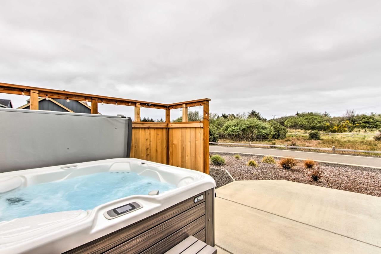 Ocean Shores House With Hot Tub - Walk To Beach Exterior photo