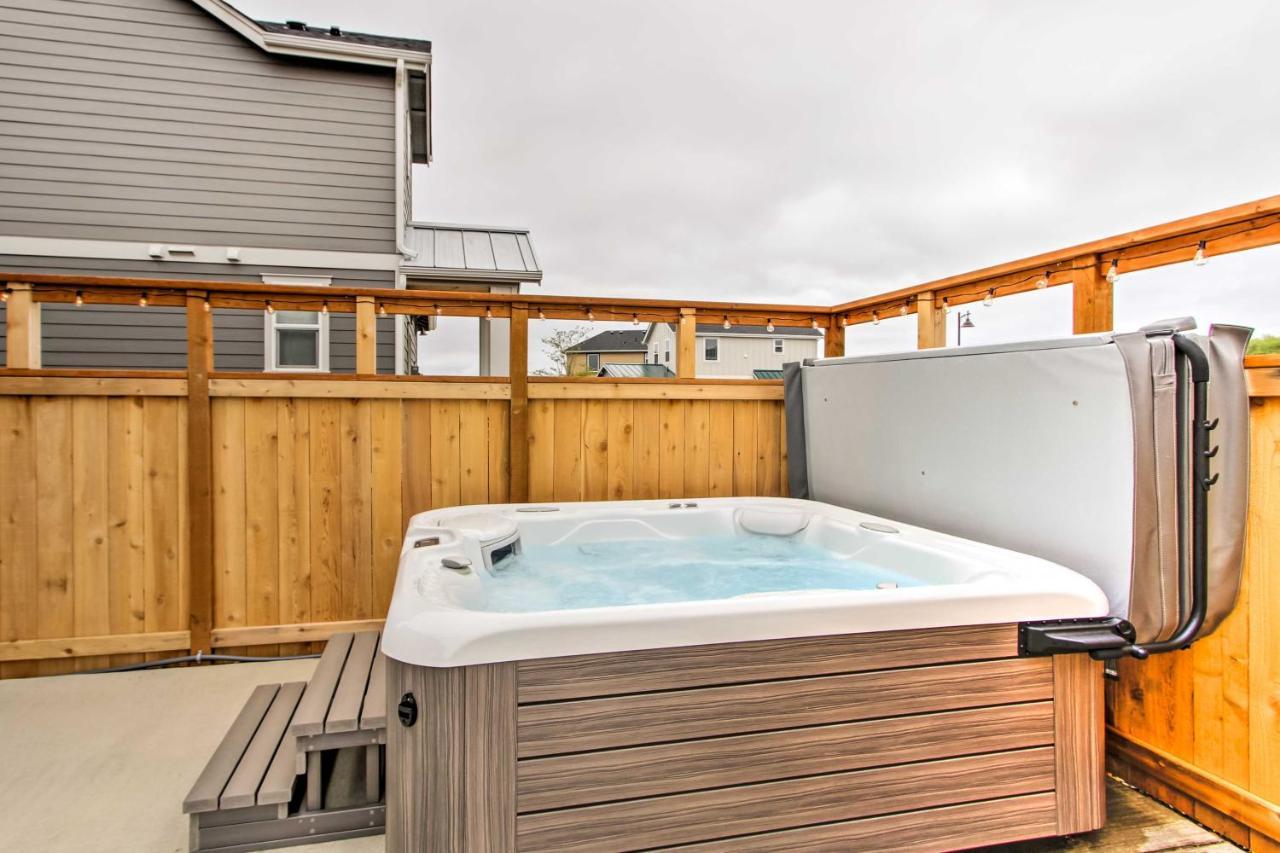 Ocean Shores House With Hot Tub - Walk To Beach Exterior photo